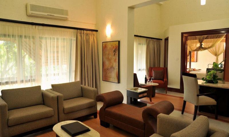 Cresta Mowana Safari Lodge كاسان المظهر الخارجي الصورة